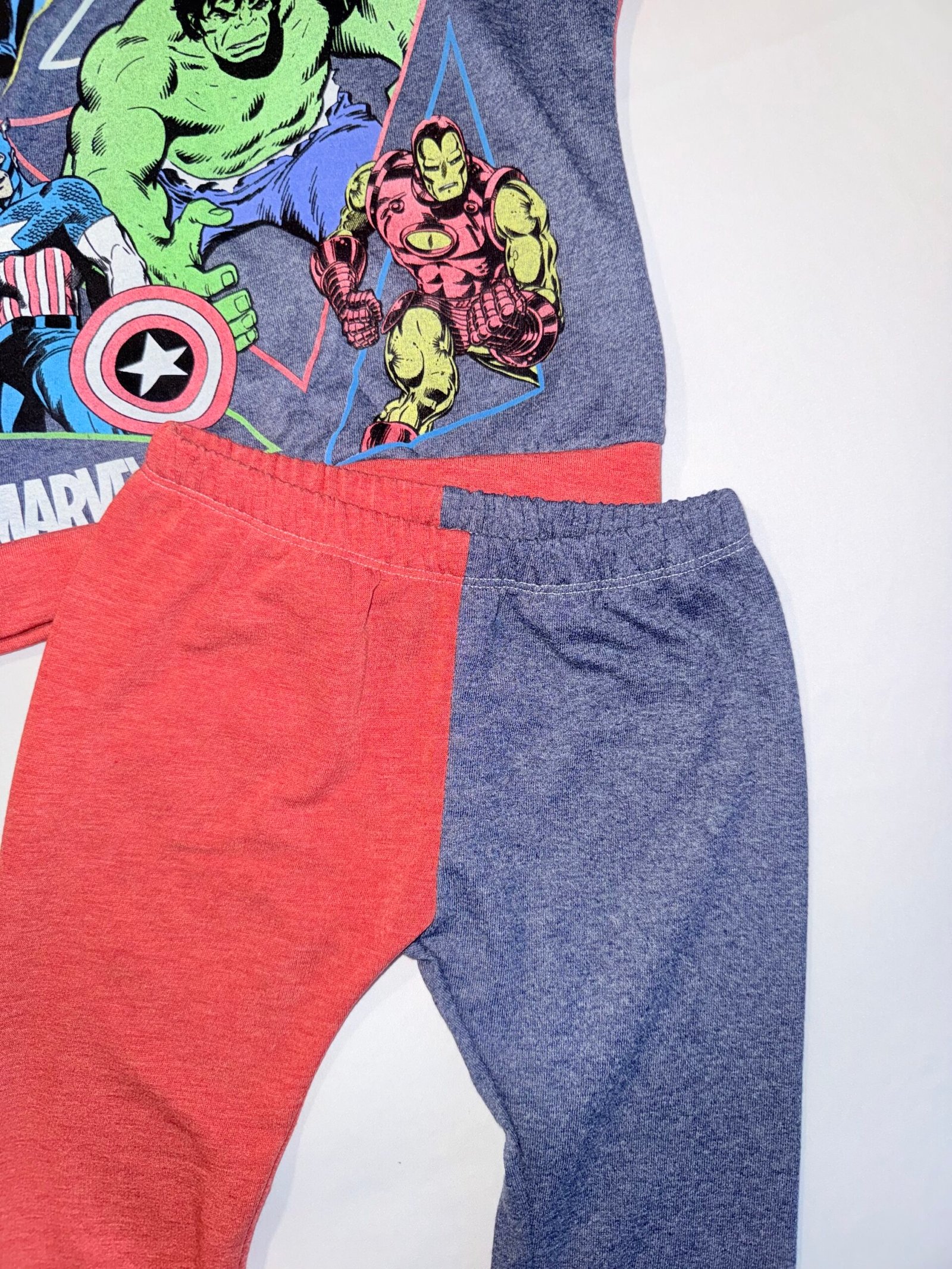 Superheroes Upcycled Joggers Set
Size 5Y