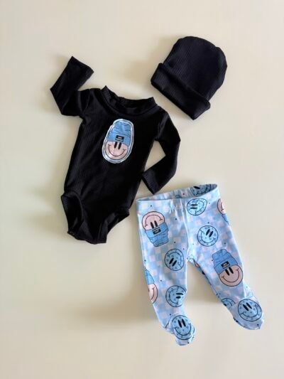Newborn | Bodysuit & Footed Leggings & Beanie Set